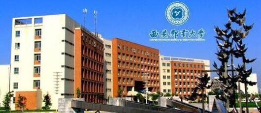 蟑螂結(jié)群入侵西安某高校食堂,食堂負責(zé)人稱立即整改